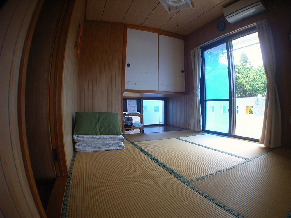 Minshuku Yadokari Hotel Zamami Exterior foto