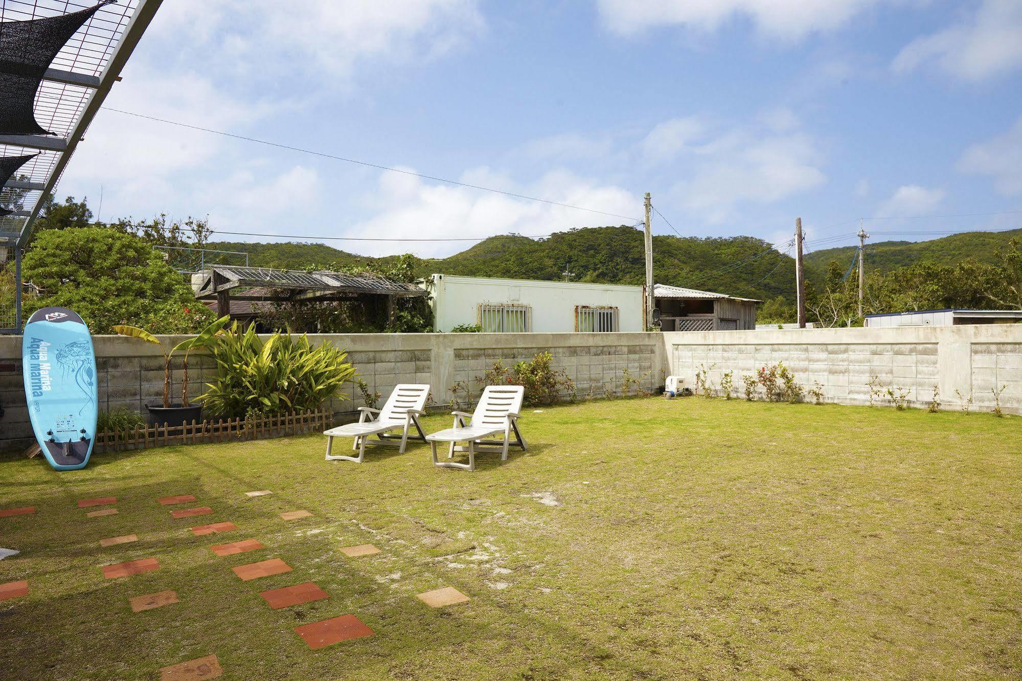 Minshuku Yadokari Hotel Zamami Exterior foto