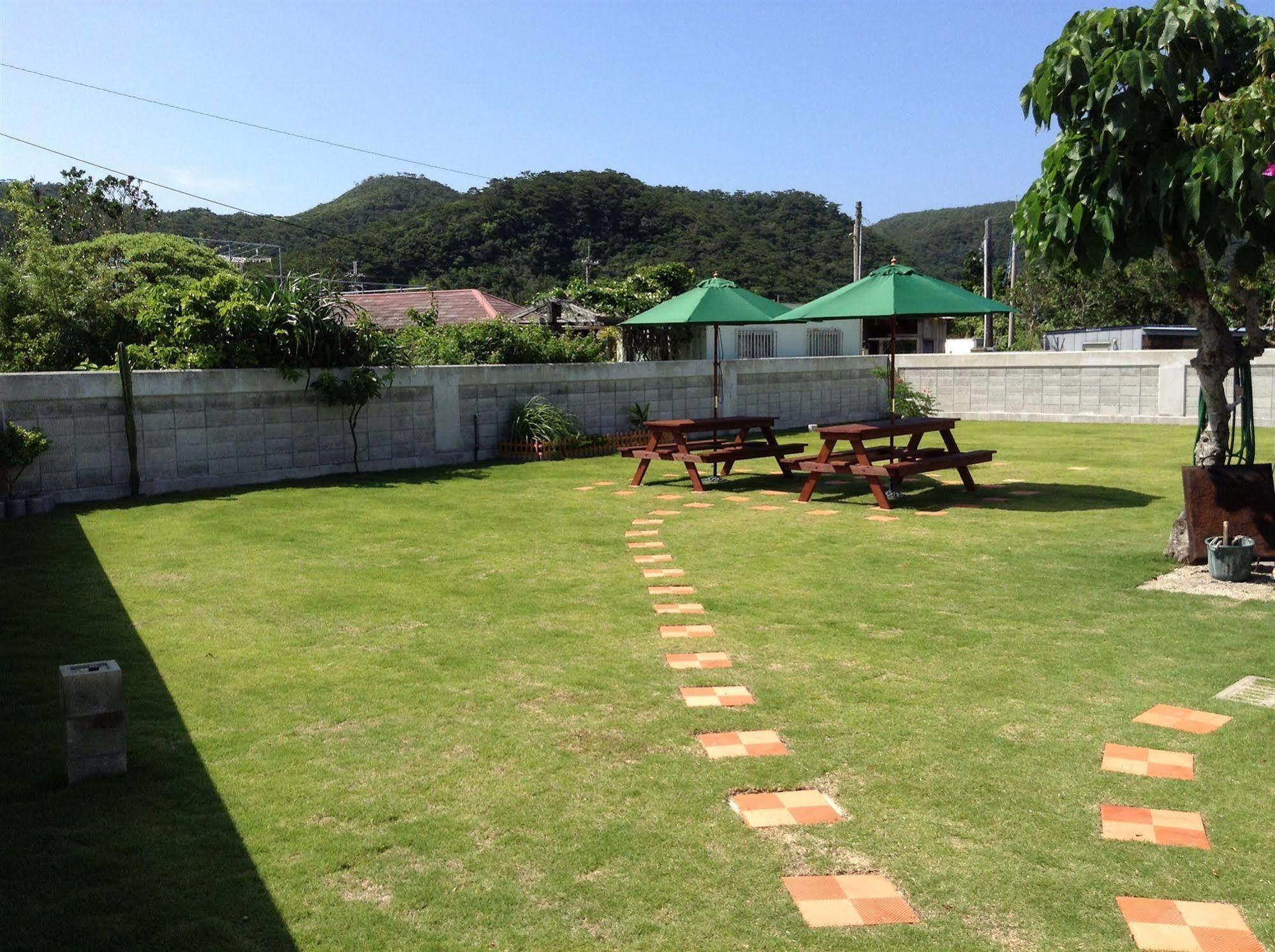 Minshuku Yadokari Hotel Zamami Exterior foto
